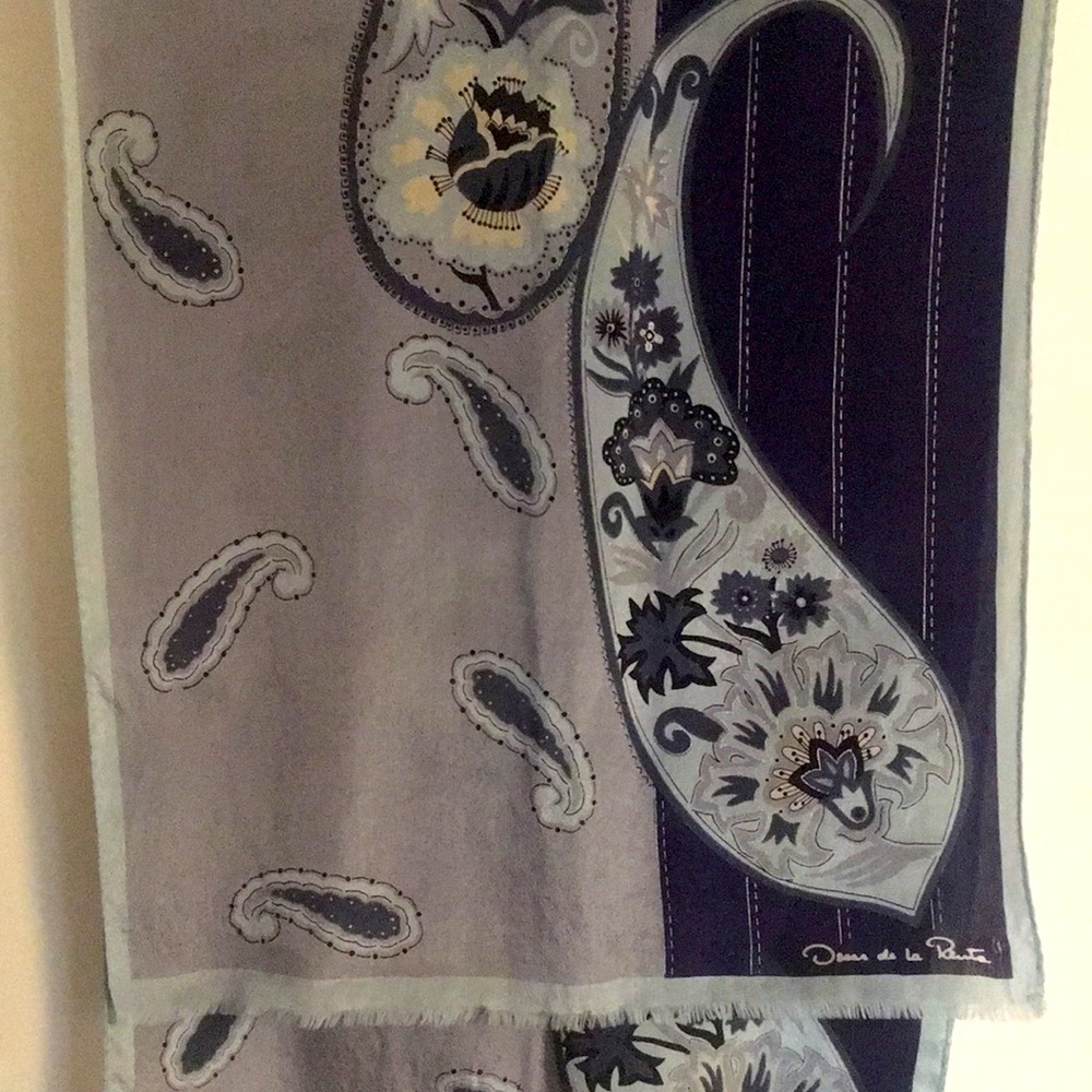 Oscar de la Renta blue paisley silk scarf